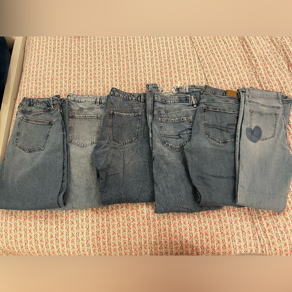 Assorted Bundle of 6 Blue Denim Jeans. See pictures for the sizes.